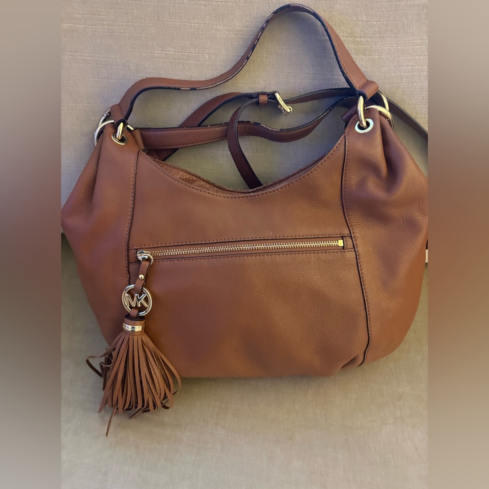 Michael Kors Charm Tassel Large Chain Shoulder Tote in Luggage shade